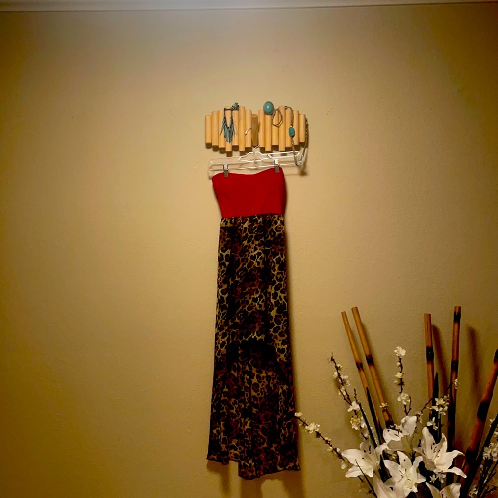 Red & Leopard HiLo Maxi